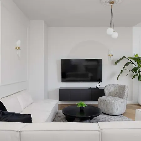 公寓 Spacious In The Center With Air Conditioned Living By Renters 华沙