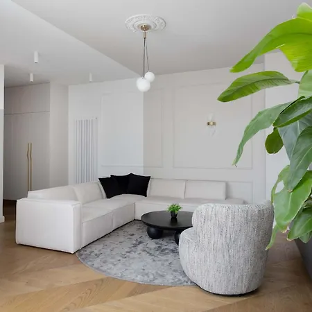 Spacious In The Center With Air Conditioned Living By Renters * Warsaw